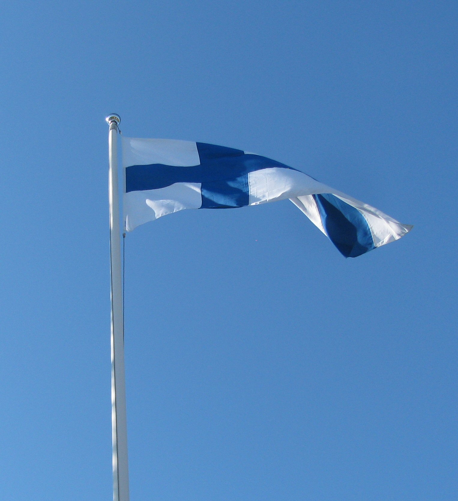 Kuvassa Suomen lippu