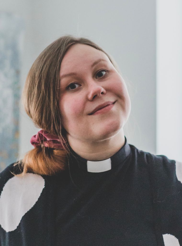 Perhemessu Kuvassa Varpu Miettunen-Hukari