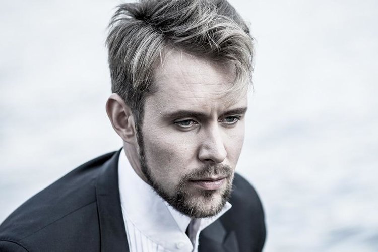 Waltteri Torikan joulukonsertti - Sydämeni joulu Waltteri Torikan joulukonsertti - Sydämeni joulu