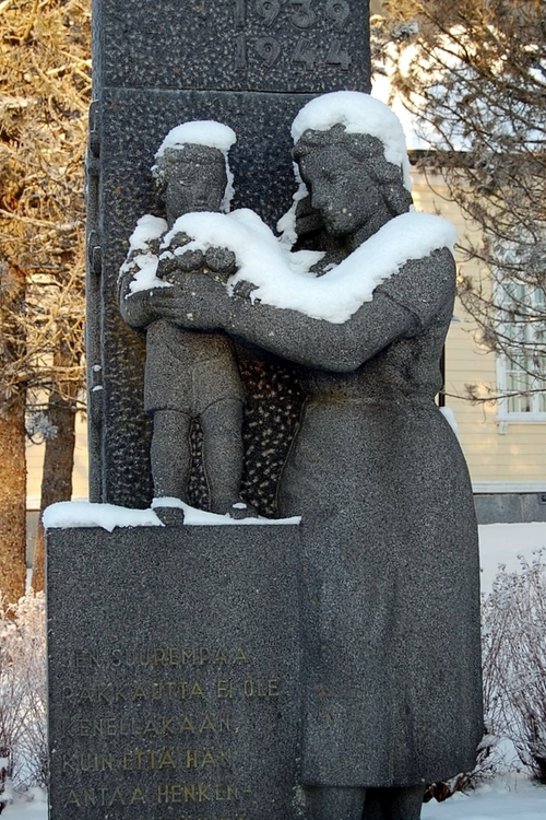 Avaa kuva isommaksi Sen suurempaa rakkautta ei ole kenelläkään, kuin että hän antaa henkensä ystäväinsä edestä. (Joh.15:13)